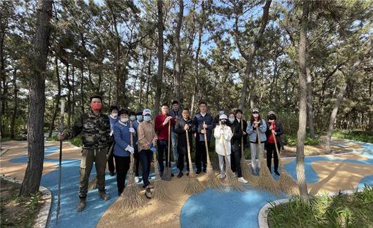 9 山東總公司虎頭角營銷團(tuán)隊(duì)組織開展環(huán)保公益活動_副本.jpg